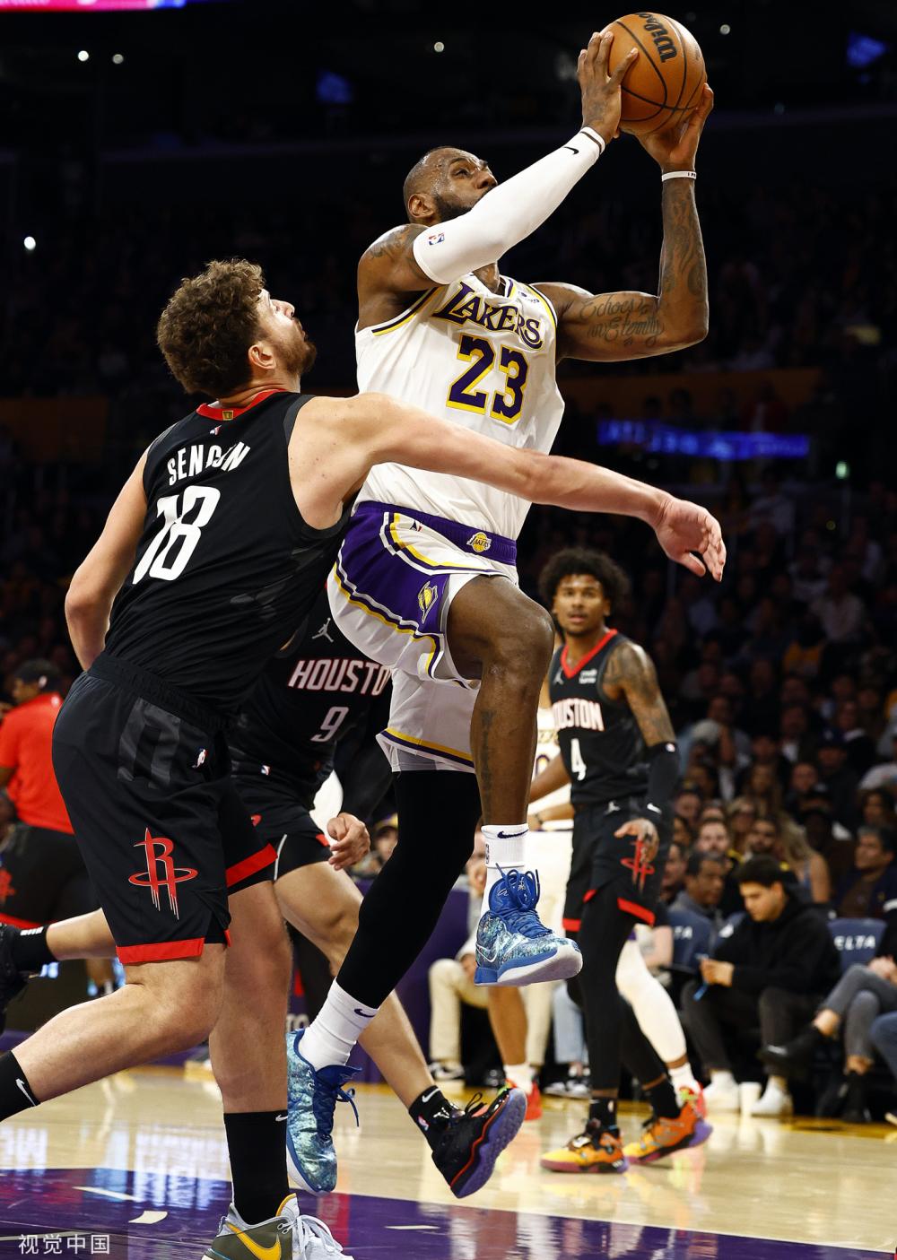 人颇感意外 人颇感意外