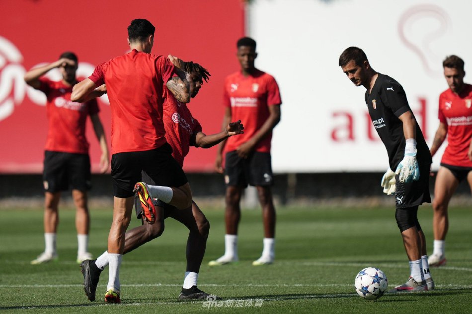 中场的代表 中场的代表