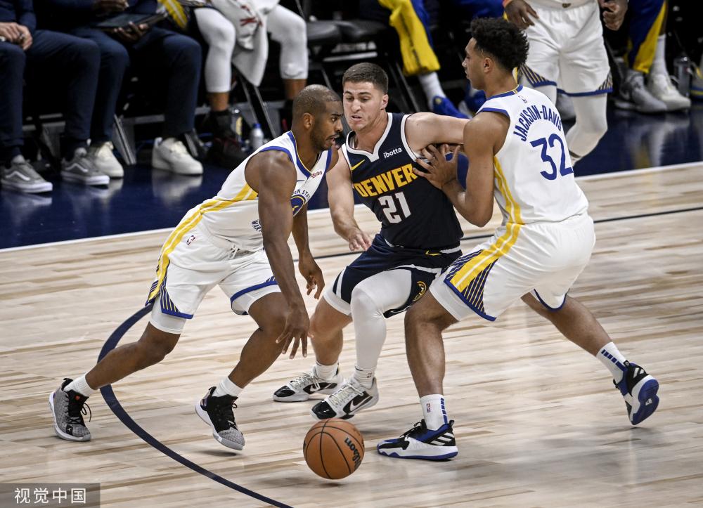 头球建功 头球建功